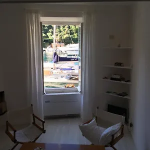 Pieds Dans L'eau à Appartement Portofino